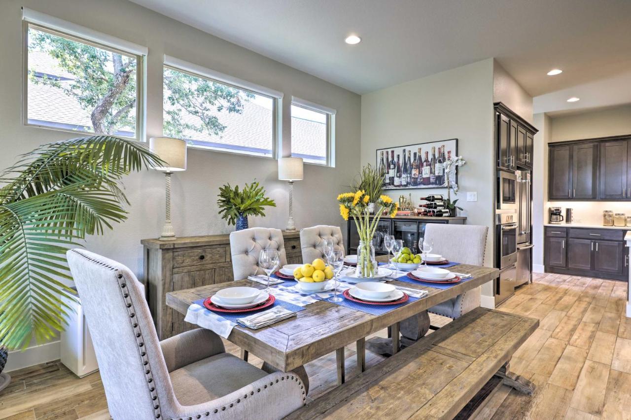 Upscale Austin Area Escape Families Welcome! Dış mekan fotoğraf
