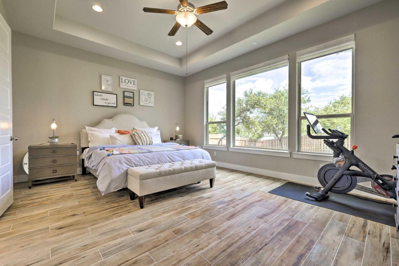 Upscale Austin Area Escape Families Welcome! Dış mekan fotoğraf