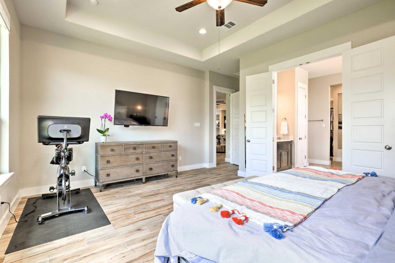Upscale Austin Area Escape Families Welcome! Dış mekan fotoğraf