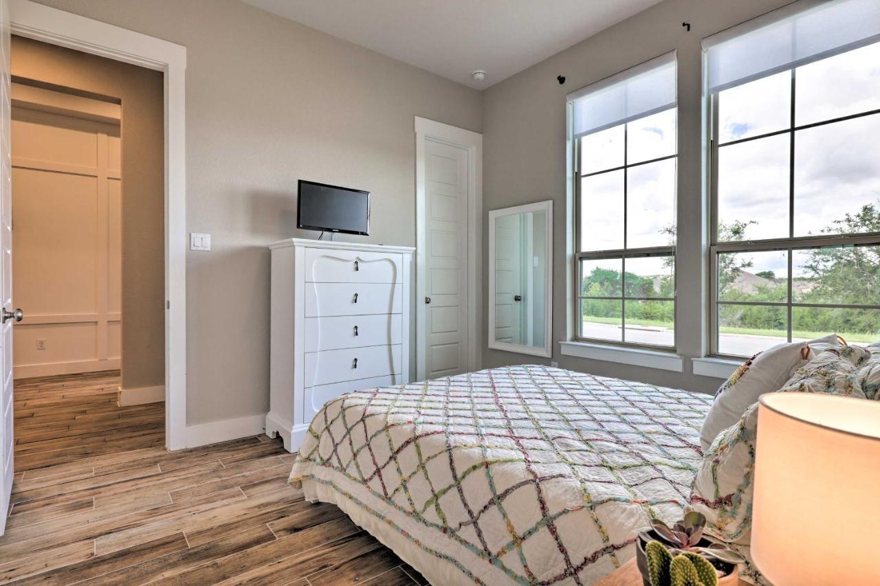 Upscale Austin Area Escape Families Welcome! Dış mekan fotoğraf